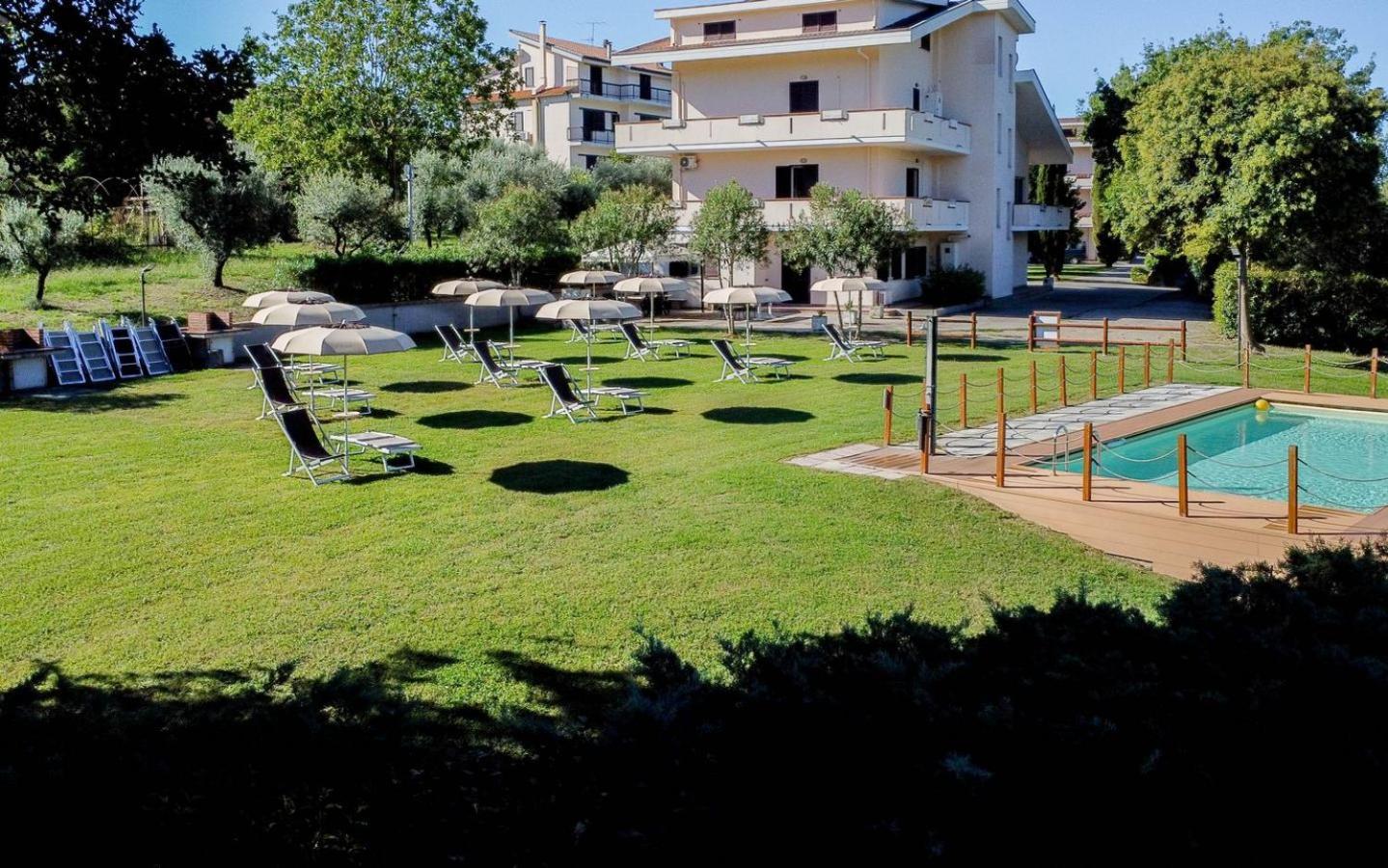 Apartamento Livingapple Scauri  Exterior foto